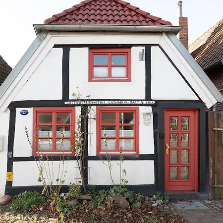 Semesterbostad Haus 1805 *