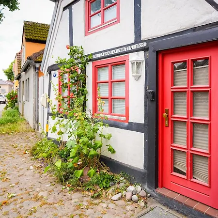 Haus 1805 *